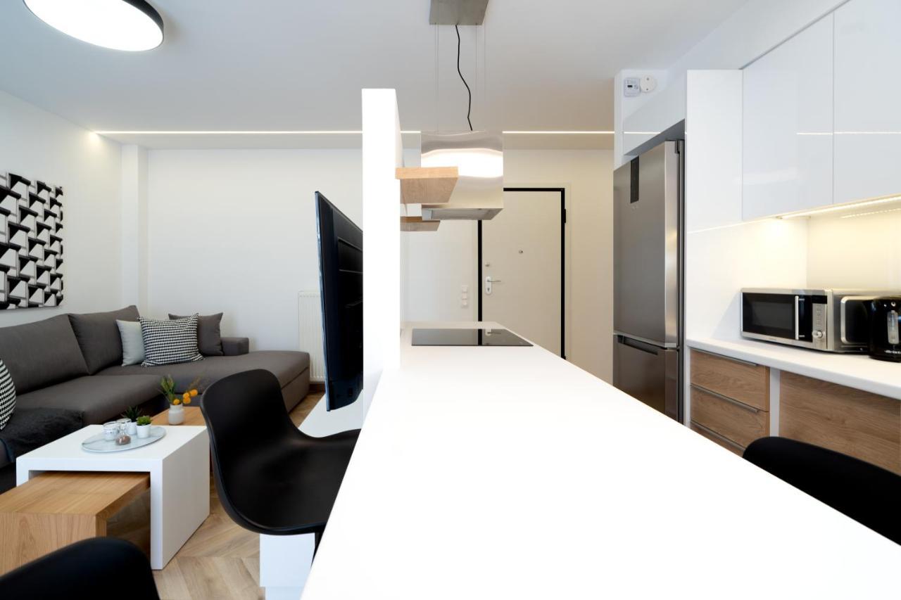 Pagrati'S Best Apartment เอเธนส์ ภายนอก รูปภาพ