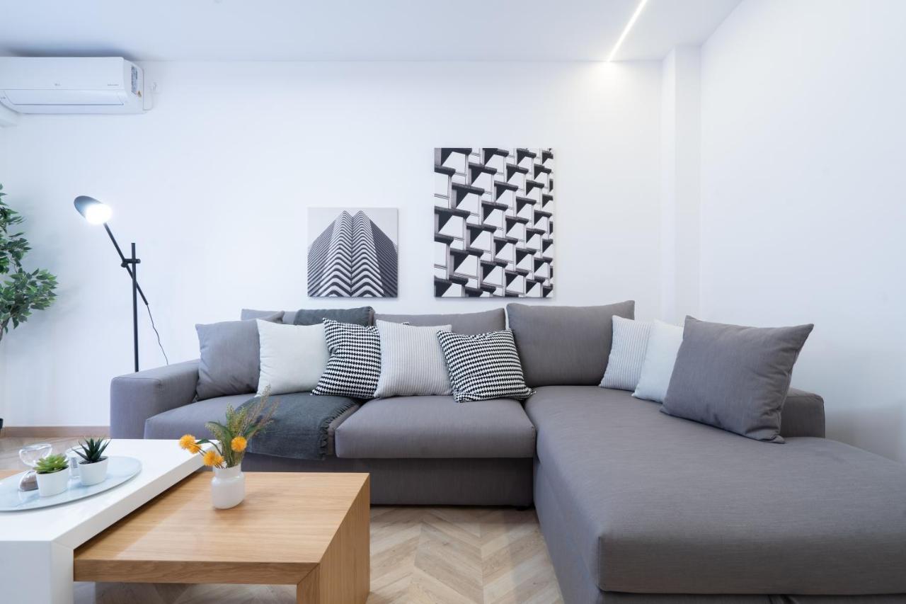 Pagrati'S Best Apartment เอเธนส์ ภายนอก รูปภาพ
